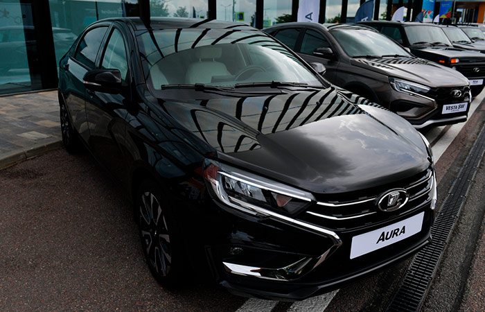«АвтоВАЗ» объявил о начале продаж бизнес-седана Lada Aura