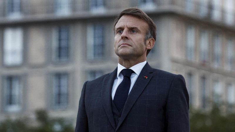 СМИ рассказали о планах Макрона в случае отставки правительства