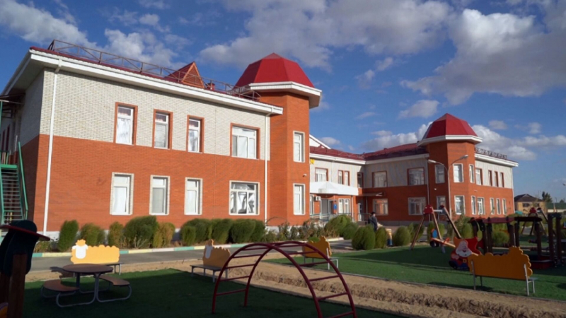 В детских садах Казахстана стартовал уникальный языковой проект