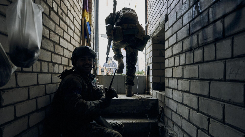 «В мясорубку»: на Украине раскрыли тайный план Байдена